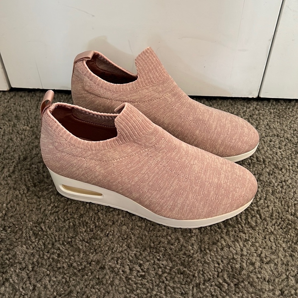 DKNY Tennis Shoes
